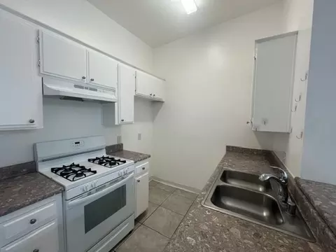 16812 Sherman Way, Los Angeles, CA 91406 photo 9