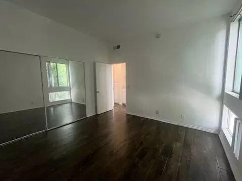 16812 Sherman Way, Los Angeles, CA 91406 photo 5