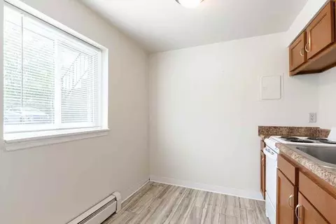1719 Hunt Rd, Reading, OH 45215 photo 8
