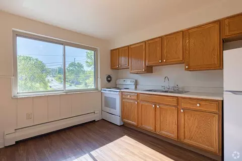 1719 Hunt Rd, Reading, OH 45215 photo 3