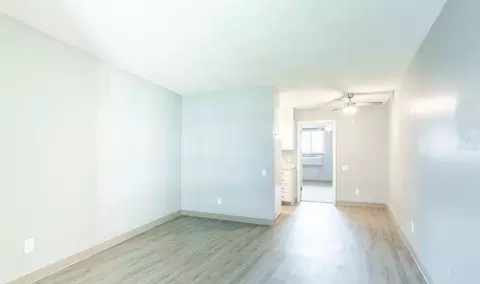 1915 S 44th St, Omaha, NE 68105 photo 6
