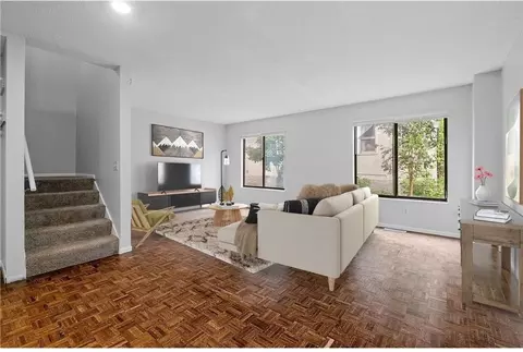 941-951 941-951 17th Ave Se 942 15th Ave SE, Minneapolis, MN 55414