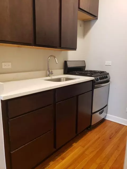 4228 N Kenmore Ave, Chicago, IL 60613