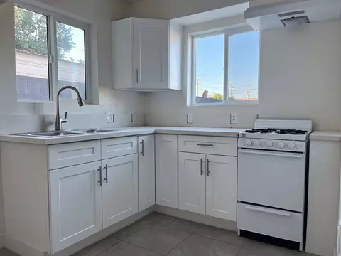 5017 Clara St, Cudahy, CA 90201