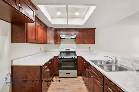 1602 N Ross St, Santa Ana, CA 92706