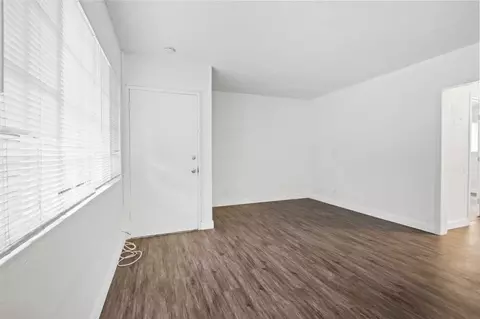 8342 Westminster Blvd, Westminster, CA 92683