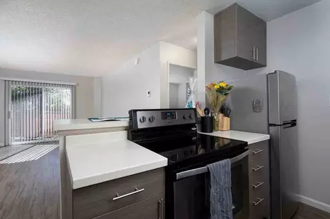 2600 Kremeyer Cir, Carlsbad, CA 92008