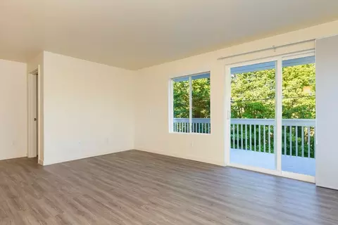 2119 23rd Ave W, Seattle, WA 98199