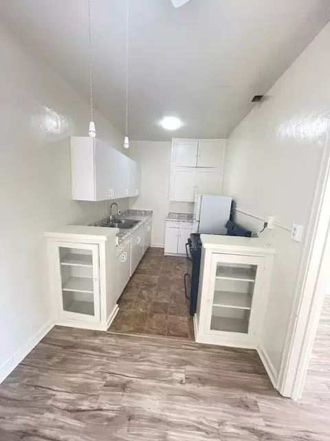 410 S Glendale Ave, Glendale, CA 91205 photo 10