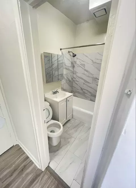 410 S Glendale Ave, Glendale, CA 91205 photo 2