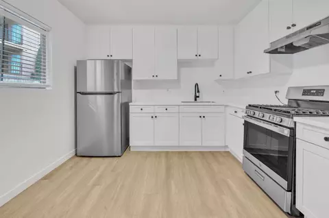 3520 Elm Ave, Long Beach, CA 90807