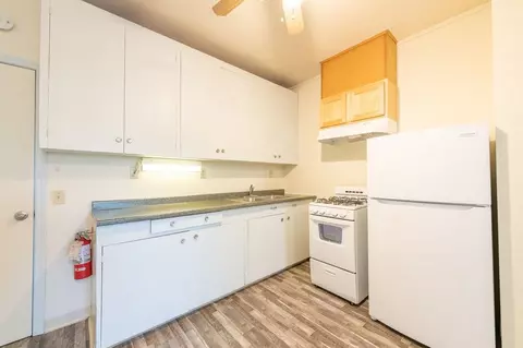 7202 NE Glisan St, Portland, OR 97213