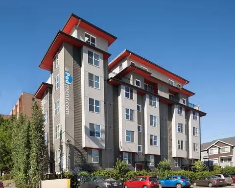 4516 7th Ave NE, Seattle, WA 98105