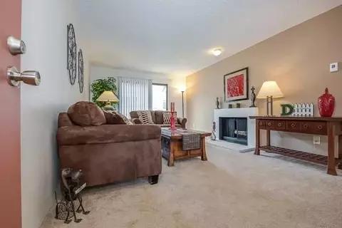 702 W Casino Rd, Everett, WA 98204 photo 2
