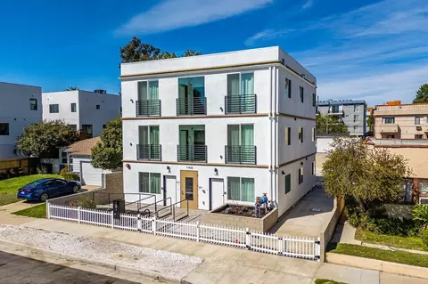 11435 Cumpston St, North Hollywood, CA 91601