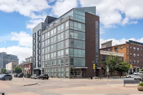 255 Iowa Ave, Iowa City, IA 52240