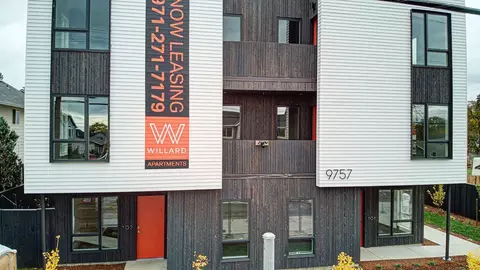 9757 SE Holgate Blvd, Portland, OR 97266