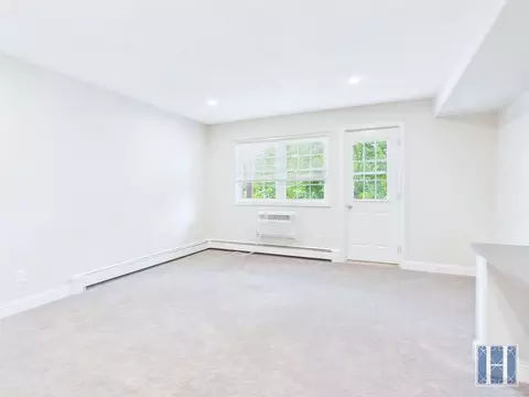 445 Pleasant St, Weymouth Town, MA 02190