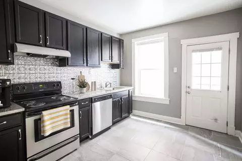 3902 Lindell Blvd, Saint Louis, MO 63108 photo 8