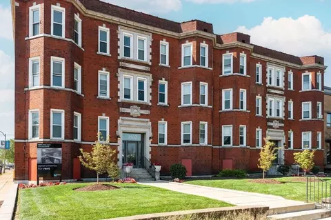 3902 Lindell Blvd, Saint Louis, MO 63108 photo 9