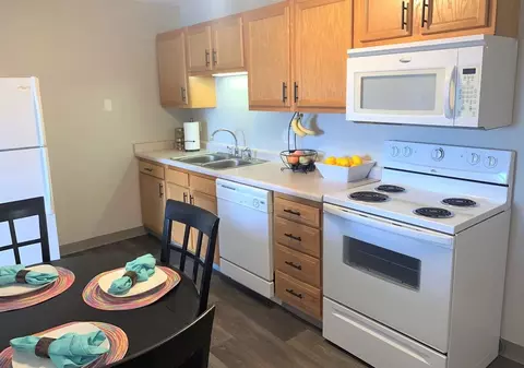 108 5th Ave NW, Altoona, IA 50009