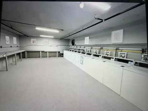 1057 Broward Rd, Jacksonville, FL 32218