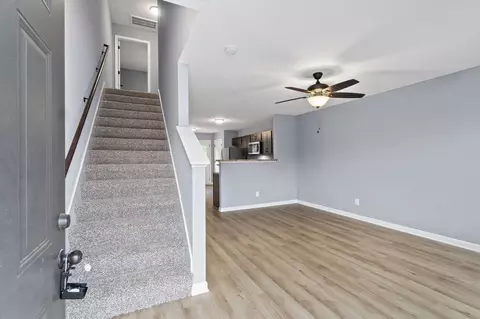 288 Smithson Ln, Clarksville, TN 37040