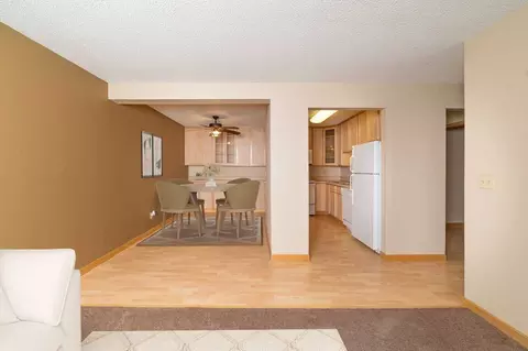 400 Luella St N, Saint Paul, MN 55119 photo 12