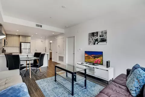 555 North Broadway, Los Angeles, CA 90012