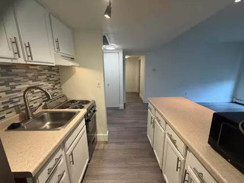 7300 W Dean Rd, Milwaukee, WI 53223
