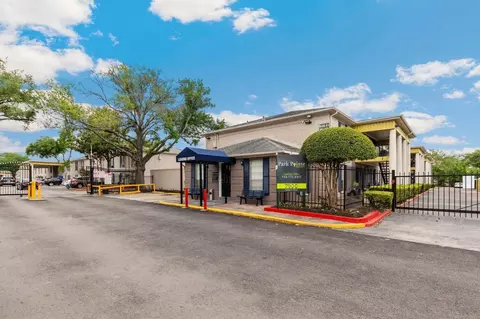 7900 Bellaire Blvd, Houston, TX 77036 photo 8