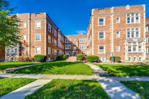 2828 S Moreland Blvd, Cleveland, OH 44120