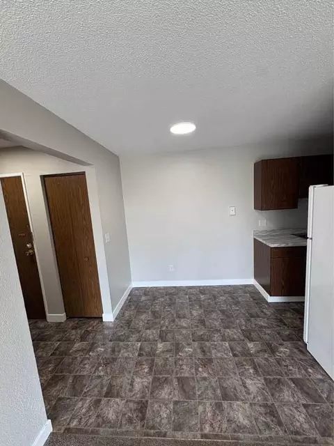 201 17th Ave NE, Waseca, MN 56093