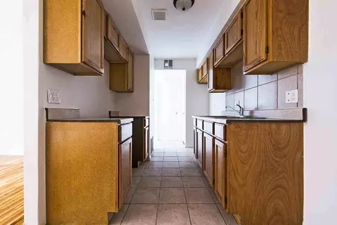 2041 E 75th St, Chicago, IL 60649 photo 12