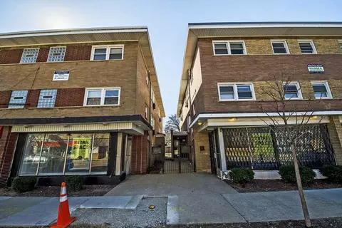 2041 E 75th St, Chicago, IL 60649 photo 8