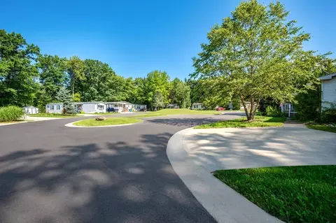 9395 River Dr, Linden, MI 48451 photo 53