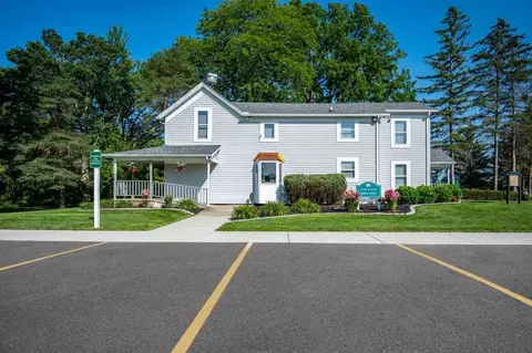 9395 River Dr, Linden, MI 48451 photo 9