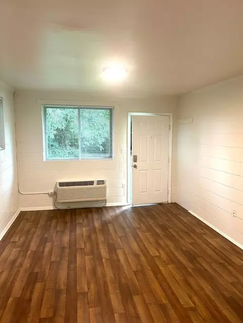 815 827 15 12 St, Virginia Beach, VA 23451