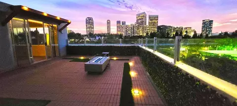 468 S Roxbury Dr, Beverly Hills, CA 90212