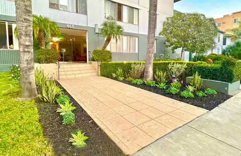 468 S Roxbury Dr, Beverly Hills, CA 90212
