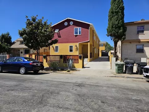 1353 W 35th Pl, Los Angeles, CA 90007