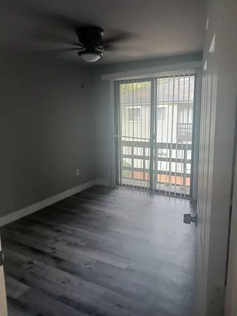 617 SW 69th St, Gainesville, FL 32607 photo 2