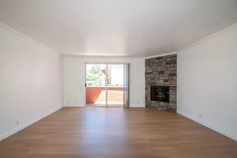 11107 La Maida St, Los Angeles, CA 91601