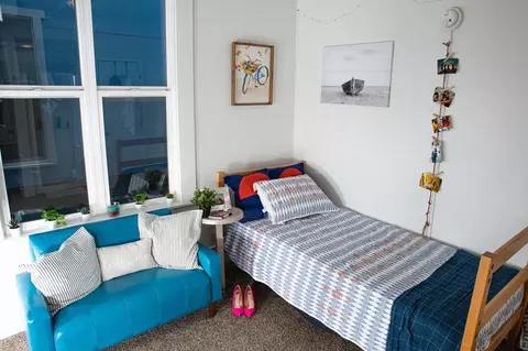 2405 12 Pacific Ave, Tacoma, WA 98402