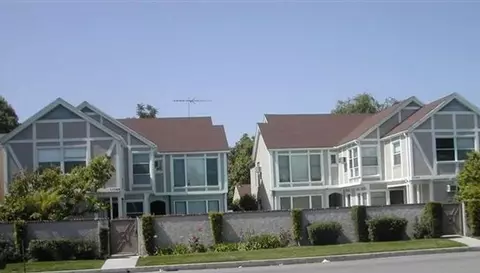 11753 Moorpark St, Los Angeles, CA 91604