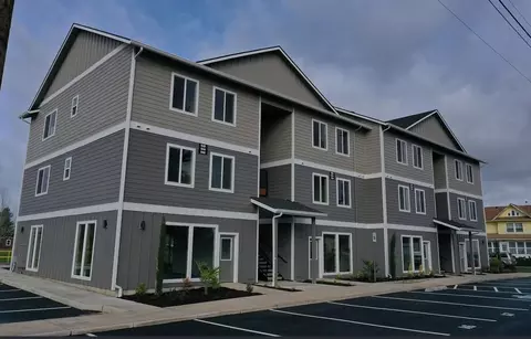 636 4th St, Gervais, OR 97026