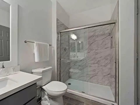 909 E Camelback Rd, Phoenix, AZ 85014 photo 9