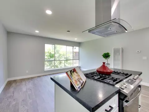 3720 Fruitvale Ave, Oakland, CA 94602 photo 4