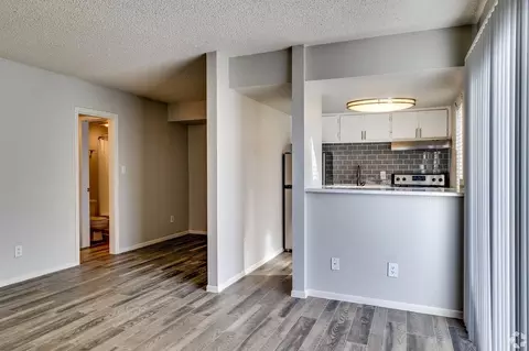 4441 W Bethany Home Rd, Glendale, AZ 85301 photo 9
