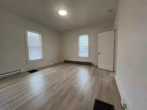 2712 E Sharp Ave, Spokane, WA 99202